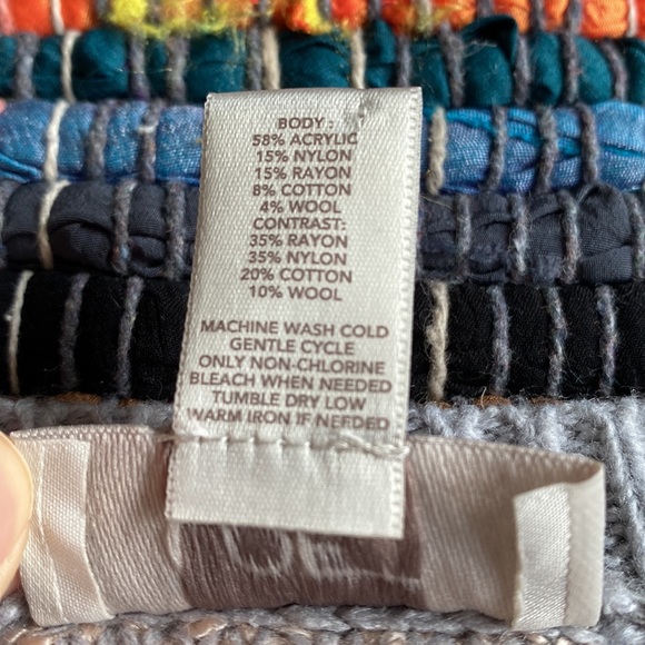 LOFT Cream and Grey Knit Crewneck Sweater Size Small - Picture 3 of 4